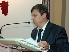 Олег Толмачев